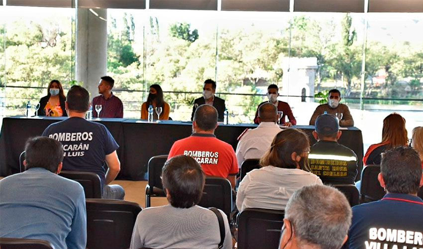 Más de treinta cuarteles de Bomberos Voluntarios recibieron subsidios
