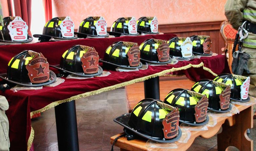 Quinta Compañía de Temuco “Bomba Cautín” puso en servicio nuevos cascos