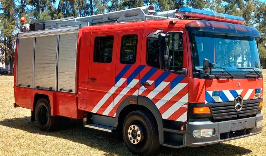 Bomberos Voluntarios de San José con nueva autobomba