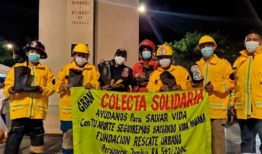 Los bomberos inician campaña para construir su propio camión