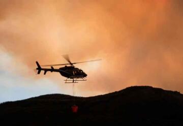 Cayó un helicóptero que combatía el fuego en Neuquén