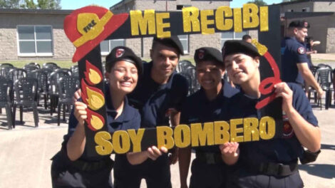 Acto de egreso de 79 nuevos bomberos de la Ciudad