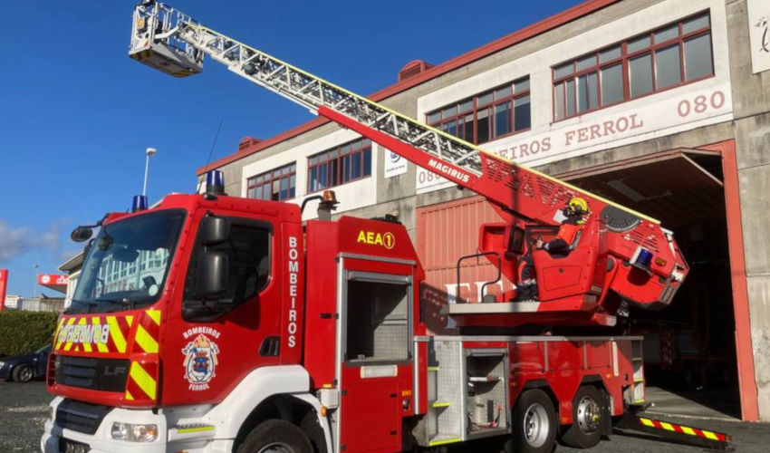 Nuevo camión escalera para los Bomberos de Ferrol