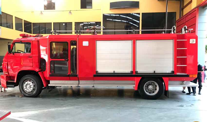 Bomberos Voluntarios de Villa La Florida con nuevo autobomba