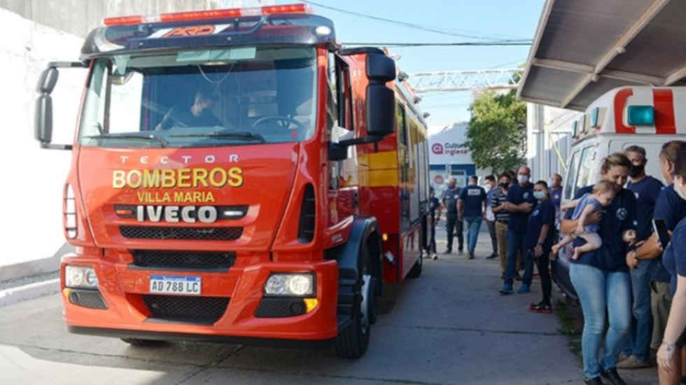 Bomberos Voluntarios de Villa María con nuevo autobomba