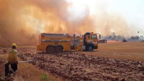 Acuartelamiento de bomberos para combatir los incendios forestales