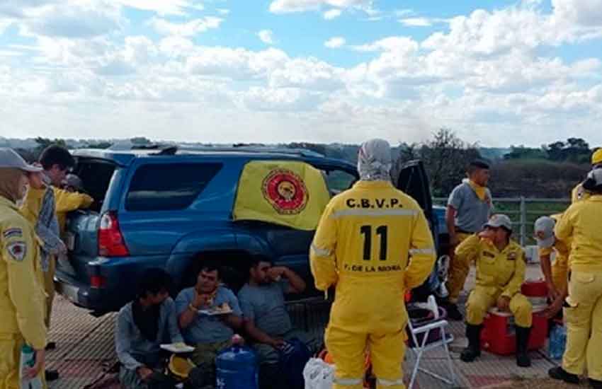Reportan cuatro bomberos internados por agotamiento