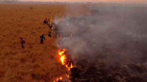 Bomberos de Buenos Aires llegan a Corrientes para ayudar