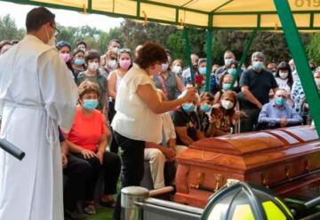 Multitudinario funeral de la Bombero Valentina Astudillo George