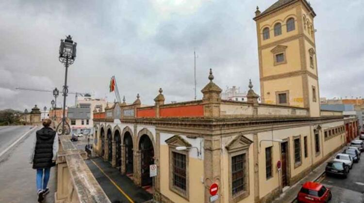 El primer parque de bomberos de Sevilla cumple 100 años