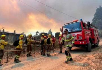 Incendio forestal en Penco sigue fuera de control