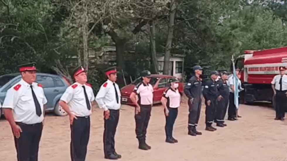 El Destacamento de Bomberos Mar Azul celebró el aniversario número 13