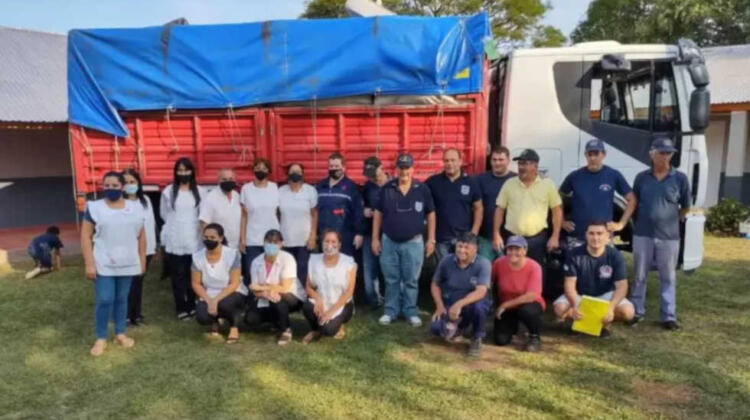 Bomberos de Suipacha entregaron donaciones en Corrientes