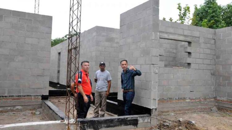 Avanza la construcción del cuartel de los Bomberos Voluntarios de Fernández
