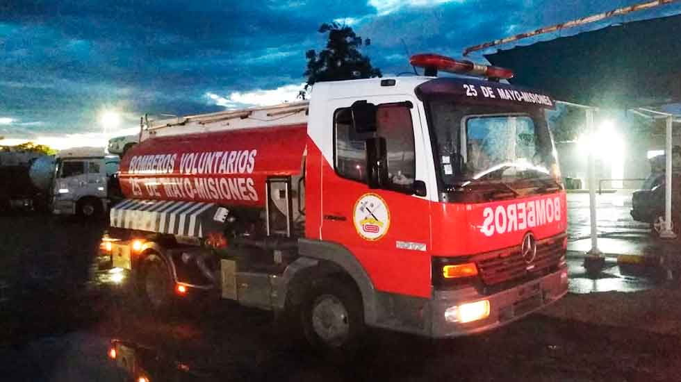 Los Bomberos Voluntarios de 25 de Mayo con nuevo cisterna