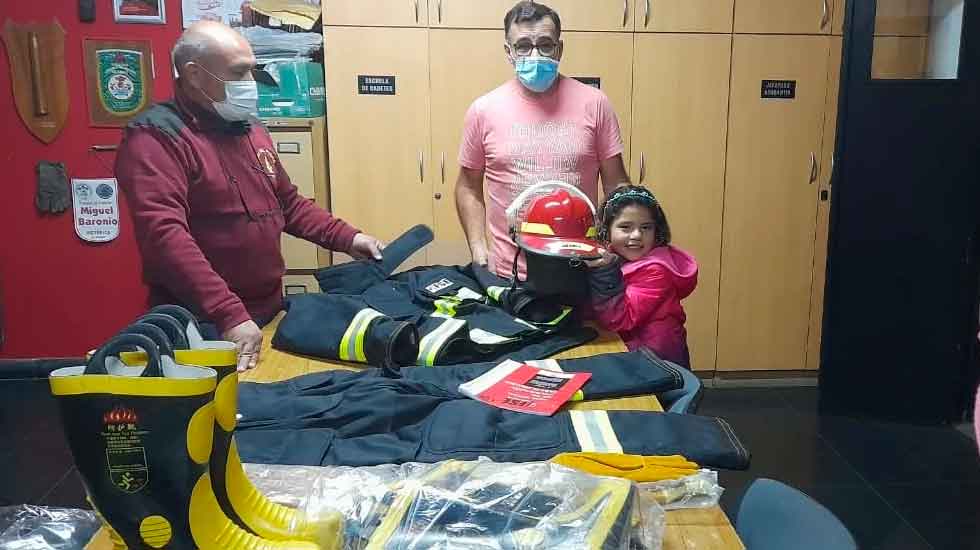 Bomberos adquirió valioso equipamiento con la donación de un concejal
