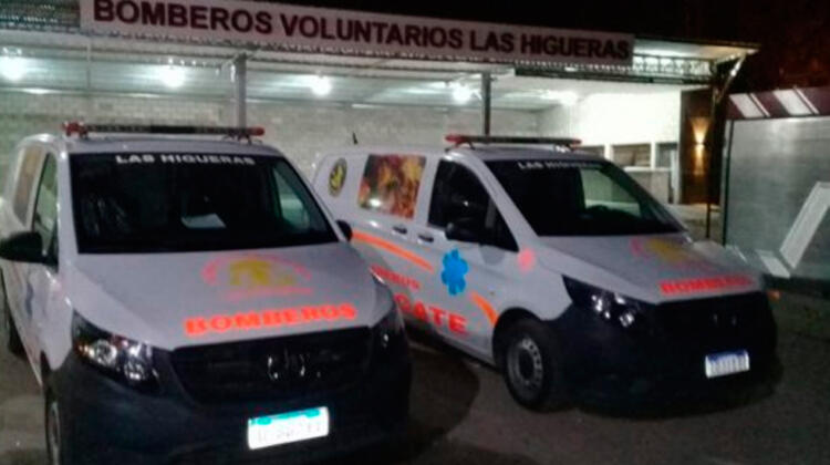 Bomberos de Las Higueras presentaron su nueva ambulancia