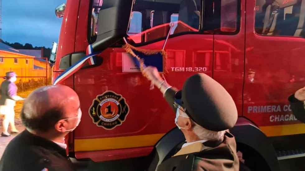 Dos nuevos vehículos de bomberos llegan a Chacao