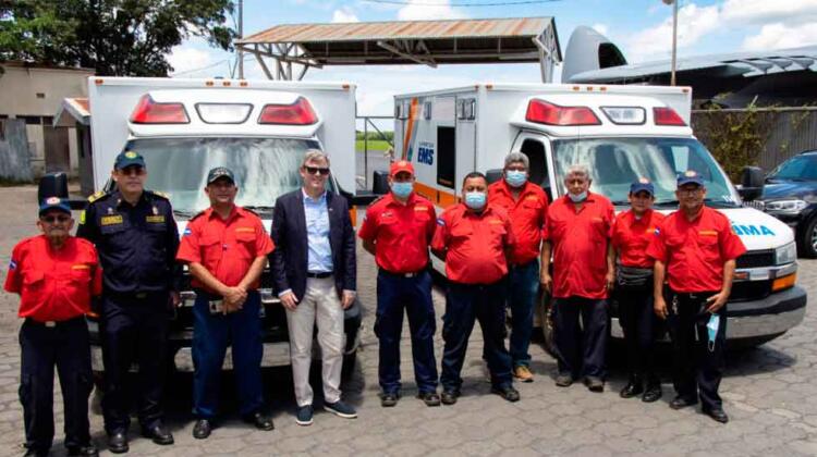 Estados Unidos dona ambulancias y bienes a Bomberos de Estelí