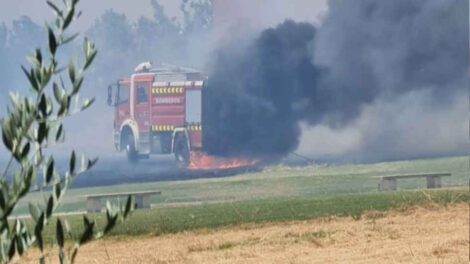 Se quema un camión de los bomberos al extinguir un incendio