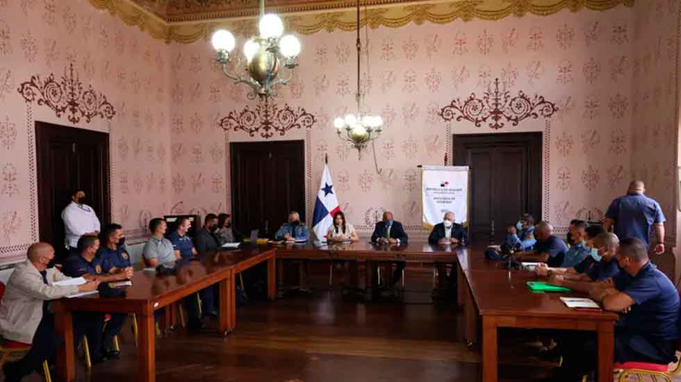 Sindicato de Bomberos y autoridades logran acuerdos sobre ascensos