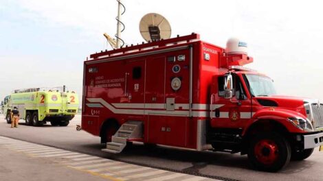 Bomberos son capacitados para asistir en emergencias aeronáuticas