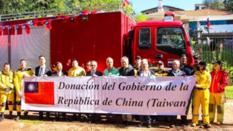 Bomberos recibieron moderna unidad para materiales peligrosos
