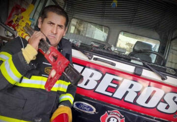 Un bombero quedó grave tras sufrir accidente en un incendio