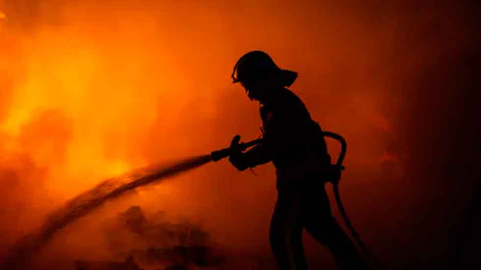 Muere un bombero en Zamora durante la extinción de un incendio