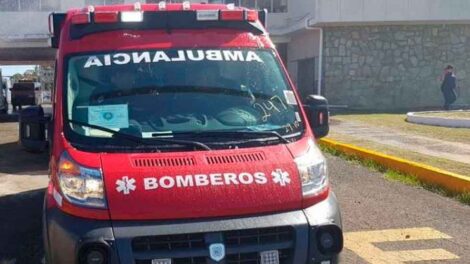 Manifestantes impiden paso a ambulancia de los Bomberos
