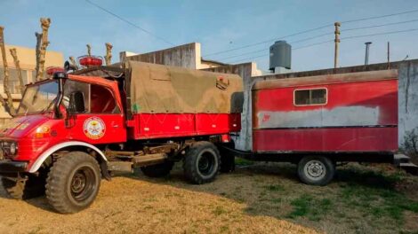 Los bomberos de Marcos Paz recuperaron el tráiler que le habían robado