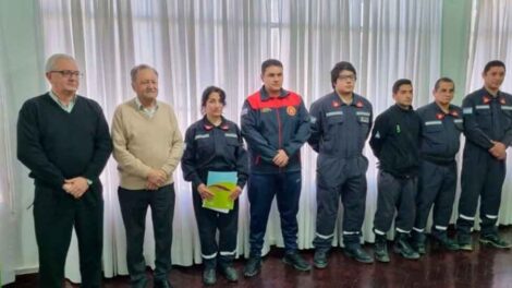 Bomberos Voluntarios De Pocito Recibieron Una Póliza De Seguro De Vida