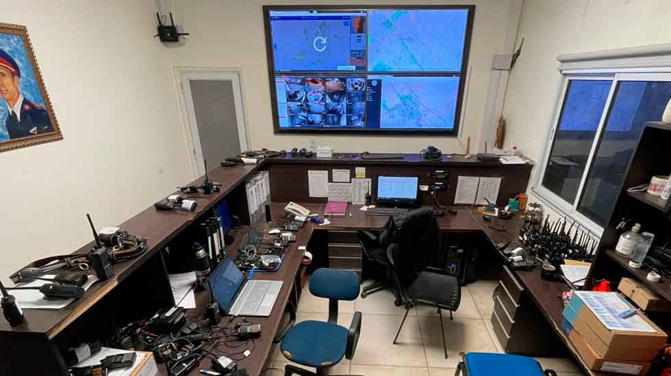 Bomberos de Villa María y La Playosa mejoraron sus comunicaciones