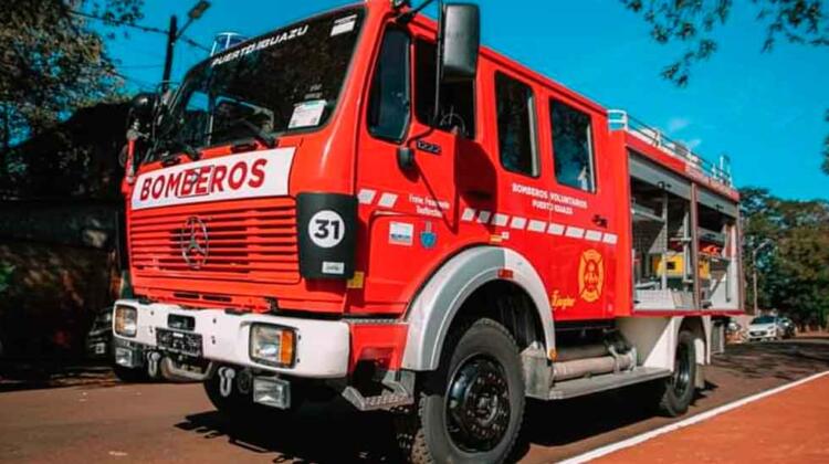 Nueva unidad para los bomberos voluntarios de Puerto Iguazú