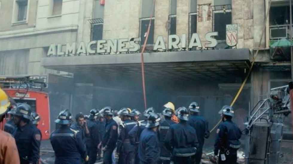 A 35 años del incendio de Almacenes Arias que segó la vida de diez bomberos