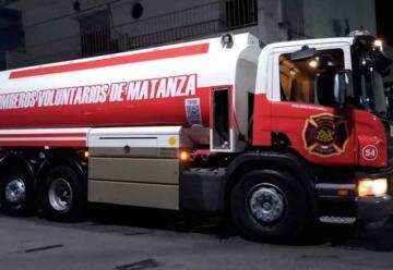 Bomberos Voluntarios de La Matanza celebró la adquisición de nuevas unidades