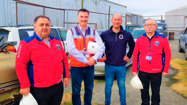Aduana de Puerto Montt realiza donación a Bomberos