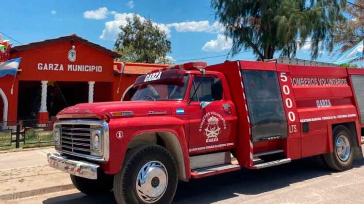 La comuna de Garza adquirió un camión de bomberos