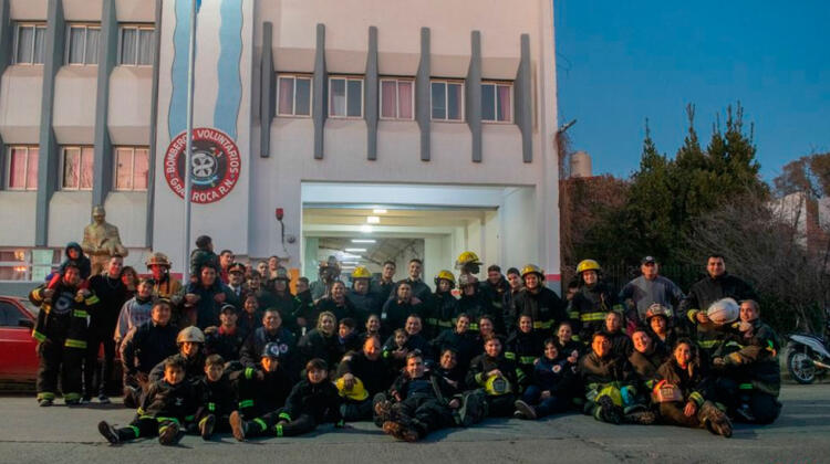 Bomberos Voluntarios de Roca celebró sus 73 años de existencia