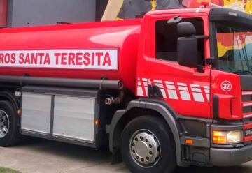 Bomberos Voluntarios Santa Teresita con nuevo camión cisterna