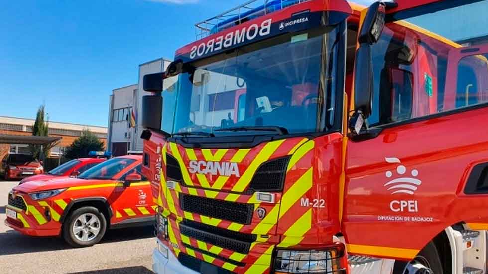 Bomberos de Almendralejo ha presentado un nuevo camión