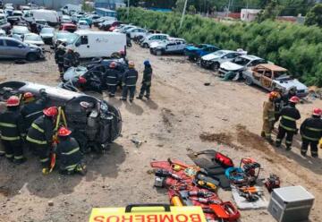 Bomberos de Comodoro realizaron prácticas de rescate vehicular