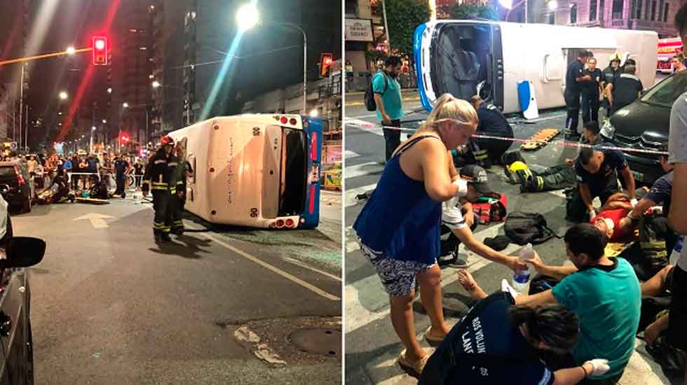 Violento choque entre un camión de bomberos y un colectivo