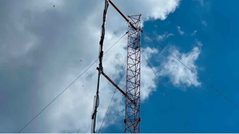 Bomberos de Bragado instalan antena y repetidora para mejorar comunicaciones