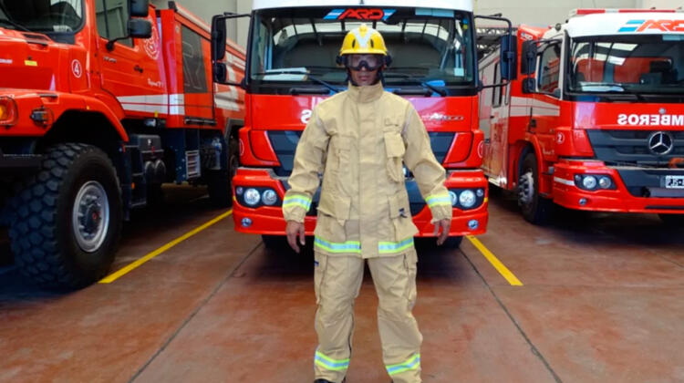 Bomberos de Madryn recibieron equipamiento para incendios rurales