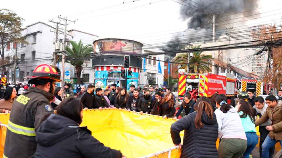 Incendio afectó a cuartel de la PDI en San Miguel