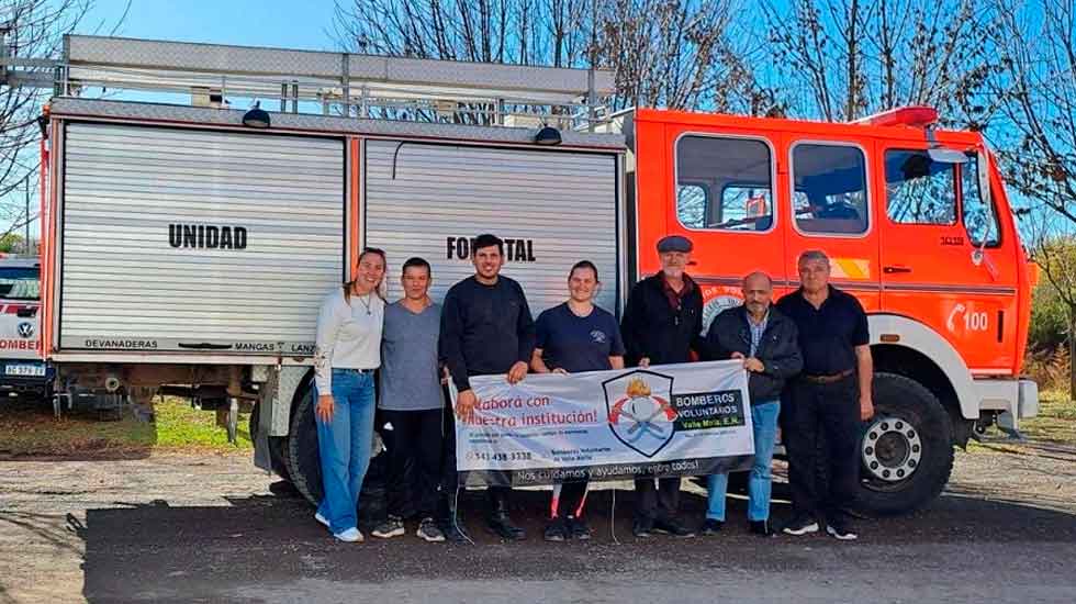 Bomberos de Valle María con nuevo autobomba