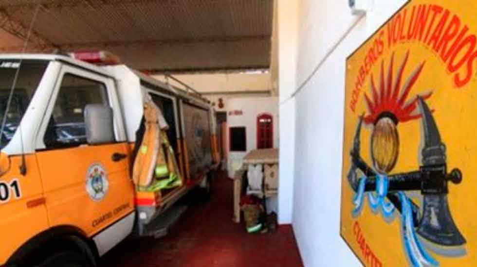 Por conflicto interno renunciaron todos los bomberos voluntarios