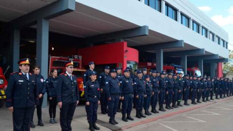 La Escuela de cadetes de Bomberos General de Pico tiene 17 adolescentes