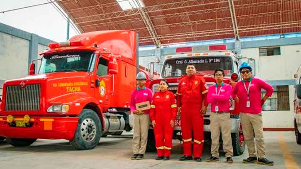 Bomberos reciben cable e internet gracias a empresa solidaria